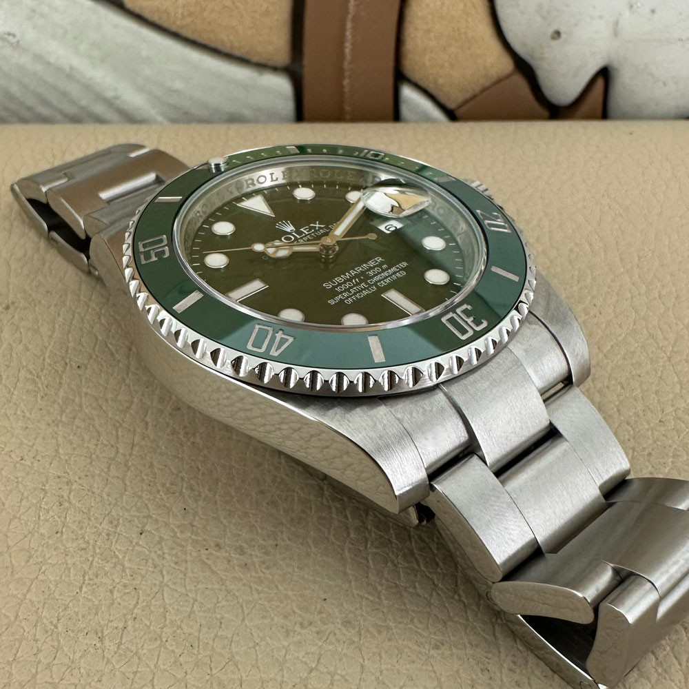 Rolex Submariner Hulk 116610LV 13