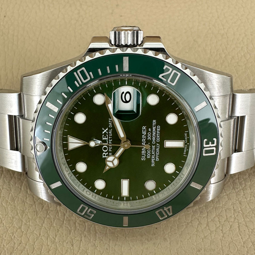 Rolex Submariner Hulk 116610LV 15
