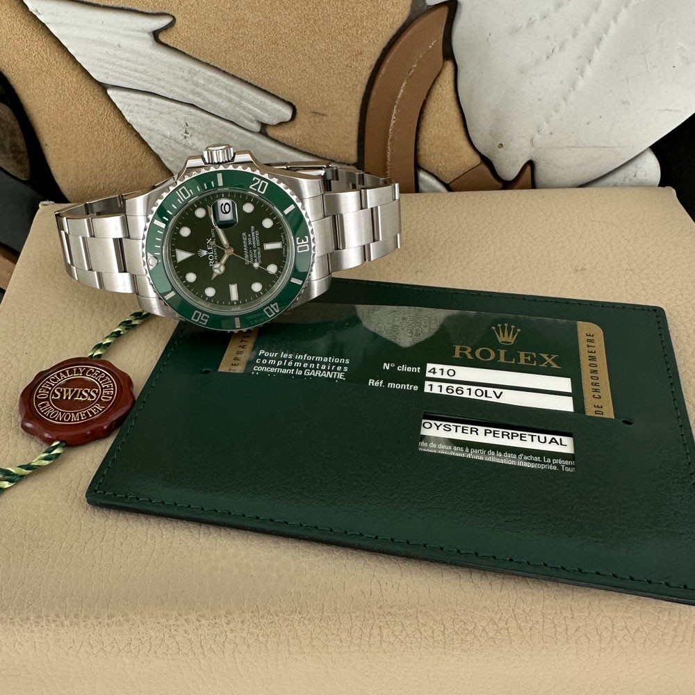 Rolex Submariner Hulk 116610LV 1