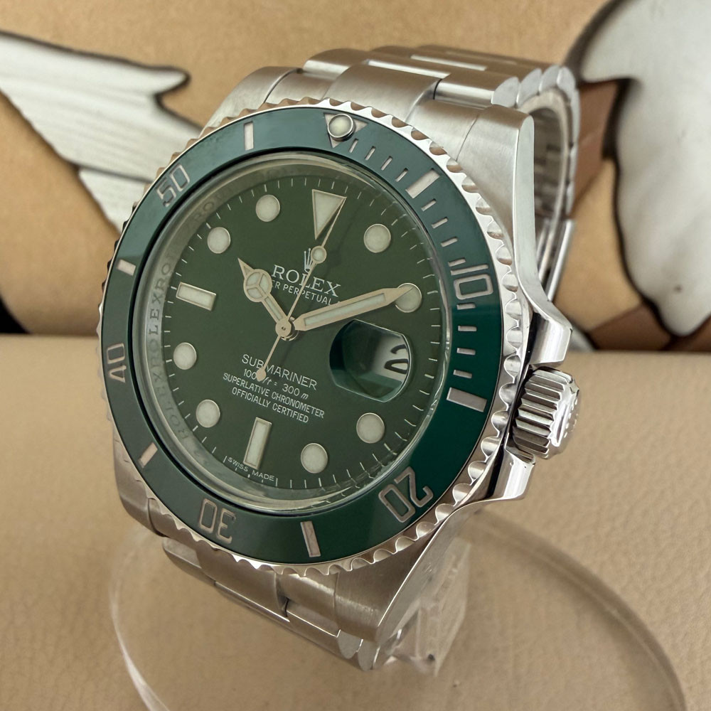 Rolex Submariner Hulk 116610LV 2
