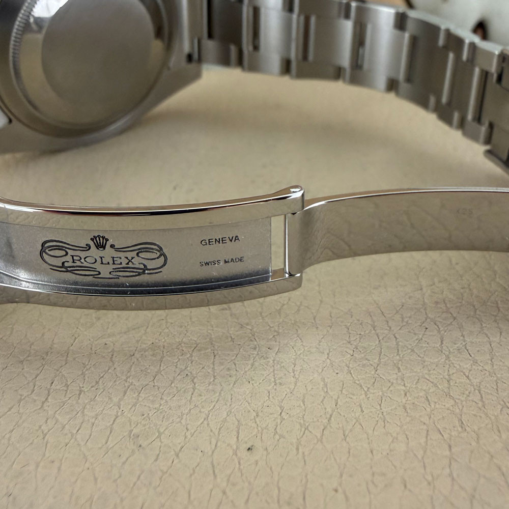 Rolex Submariner Hulk Mark I 116610LV 11