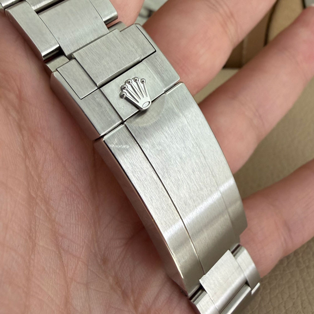 Rolex Submariner Hulk Mark I 116610LV 9