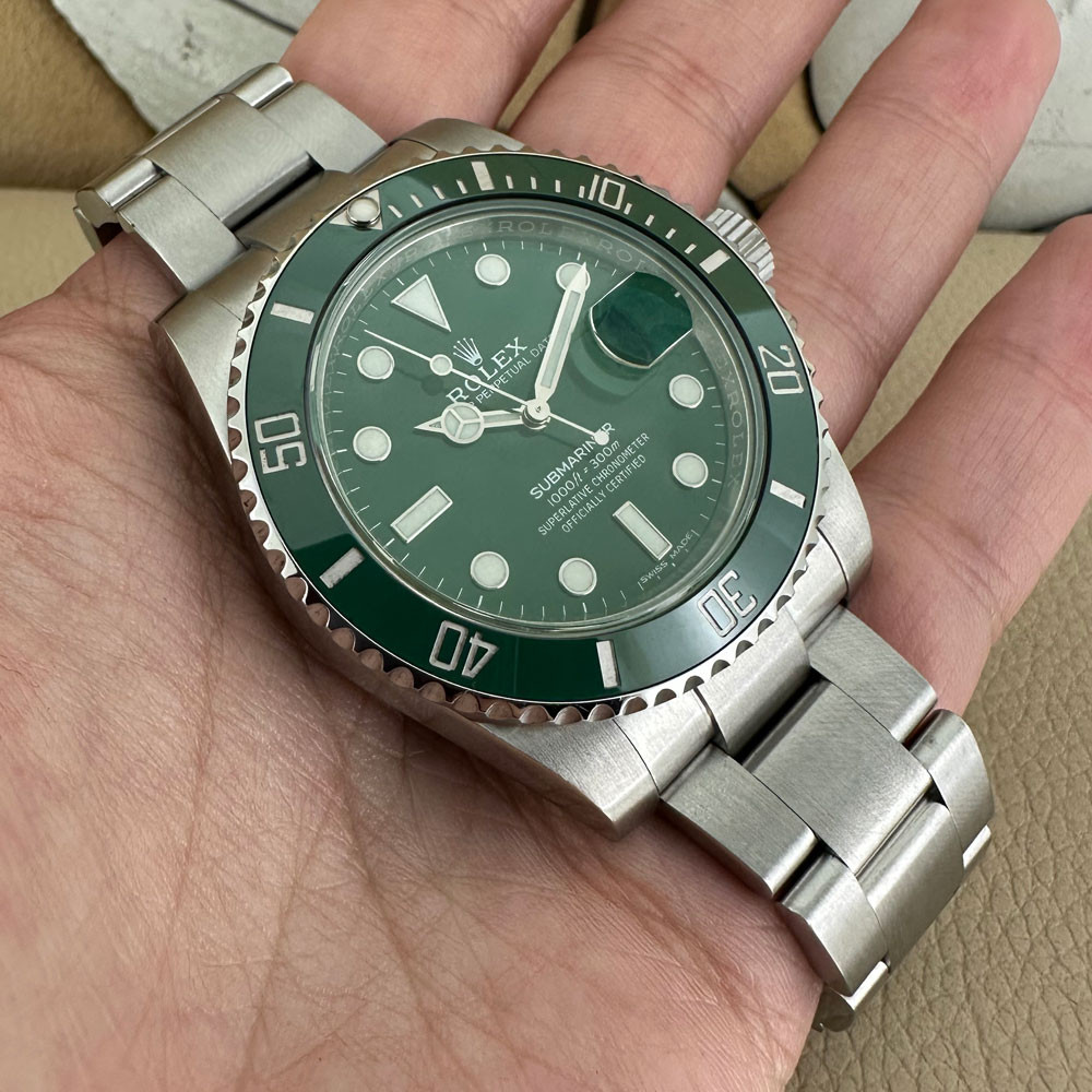 Rolex Submariner Hulk Service 2025 116610LV 11