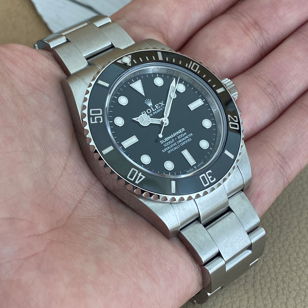 Rolex Submariner 124060 11