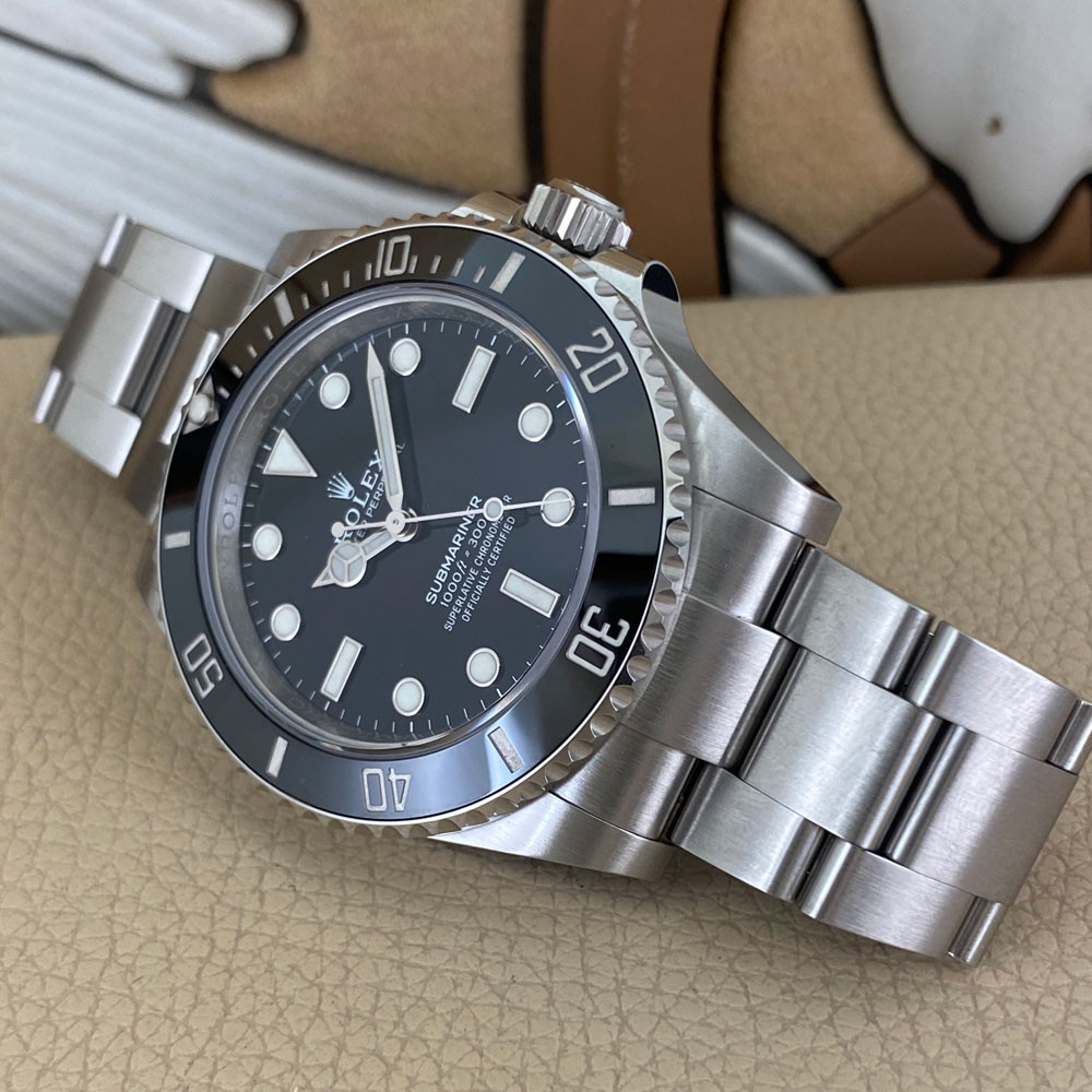 Rolex Submariner 124060 14