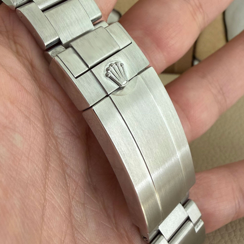 Rolex Submariner 124060 9