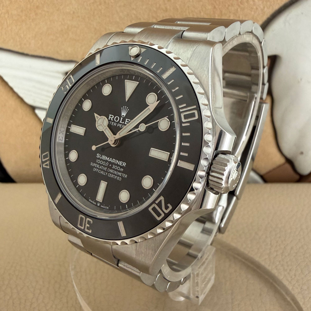 Rolex Submariner 124060 2