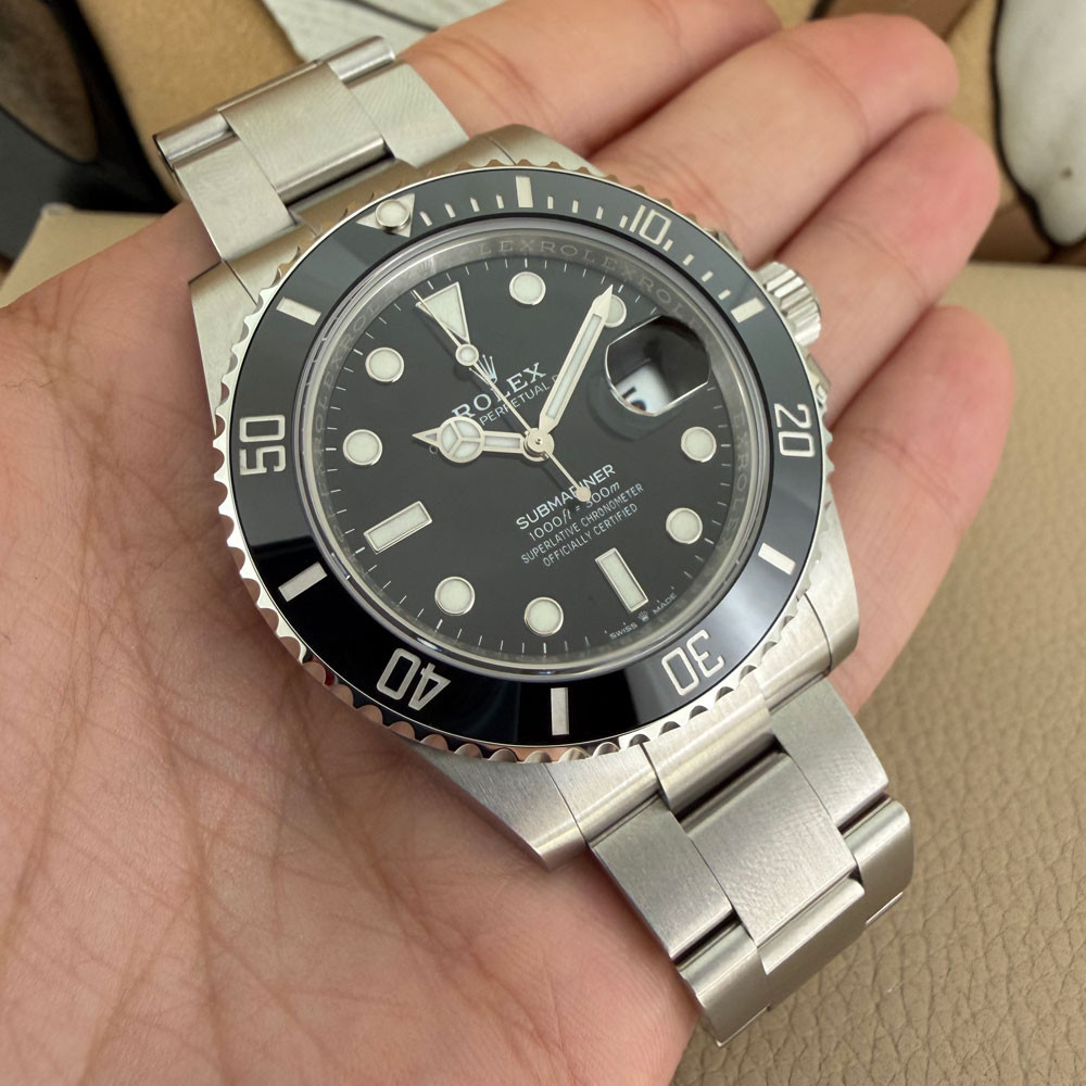 Rolex Submariner 126610LN 9