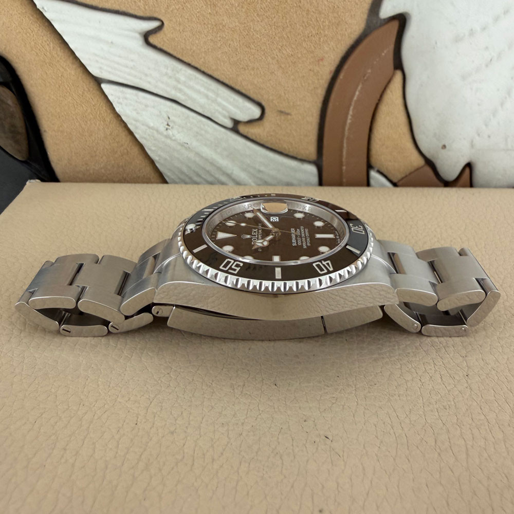 Rolex Submariner 126610LN 12