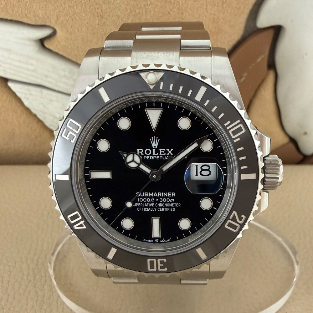Rolex Submariner 126610LN 0