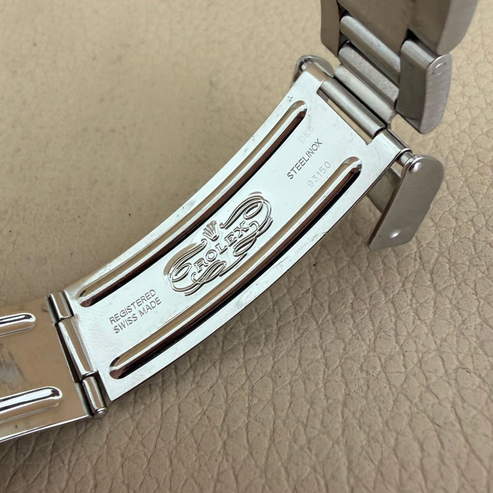 Rolex Submariner 14060M 10