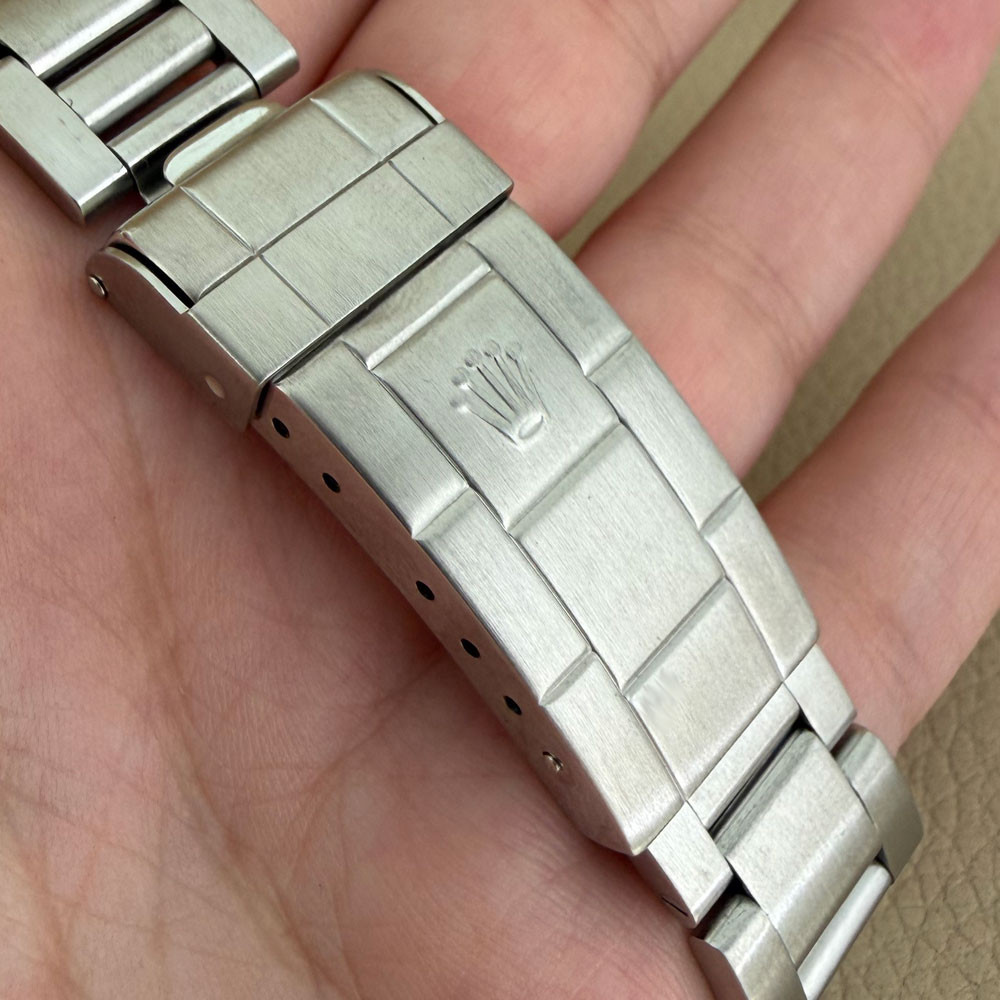 Rolex Submariner 14060M 8