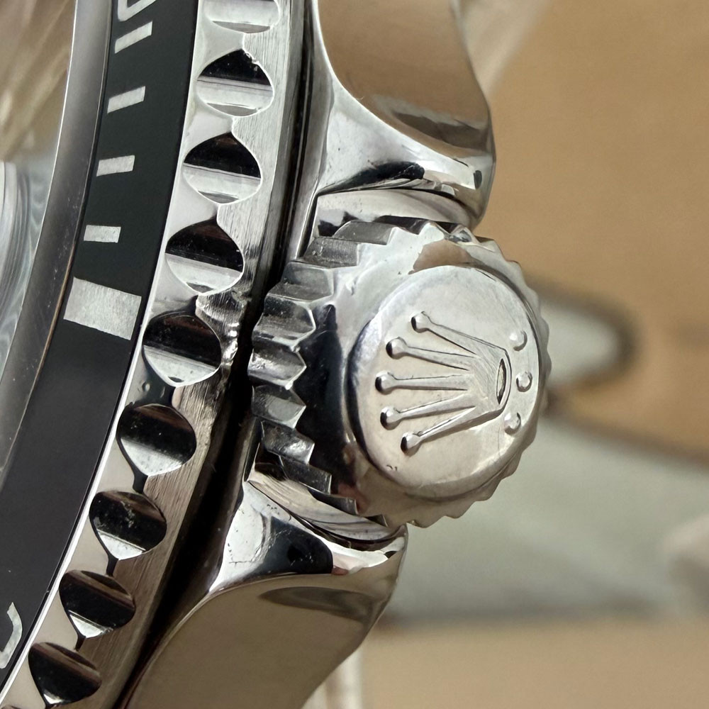 Rolex Submariner 16610 4