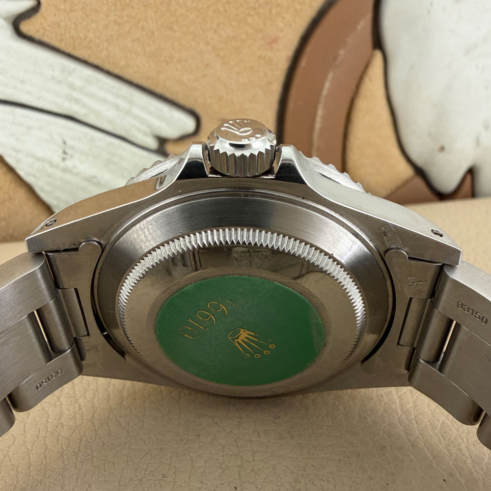 Rolex Submariner Near NOS 16610 1