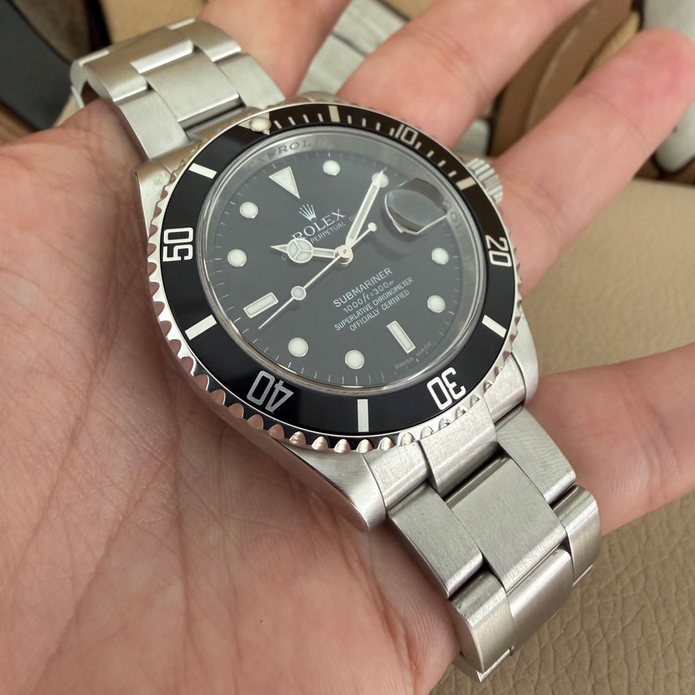 Rolex Submariner RRR 16610 10