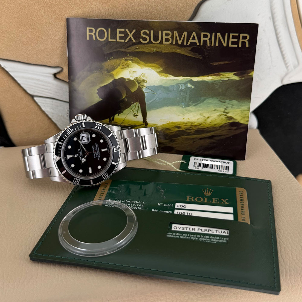 Rolex Submariner RRR 16610 1