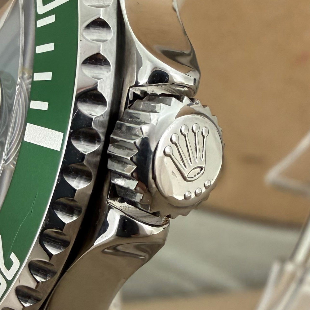 Rolex Submariner Ghiera Verde Green Bezel 16610LV 4