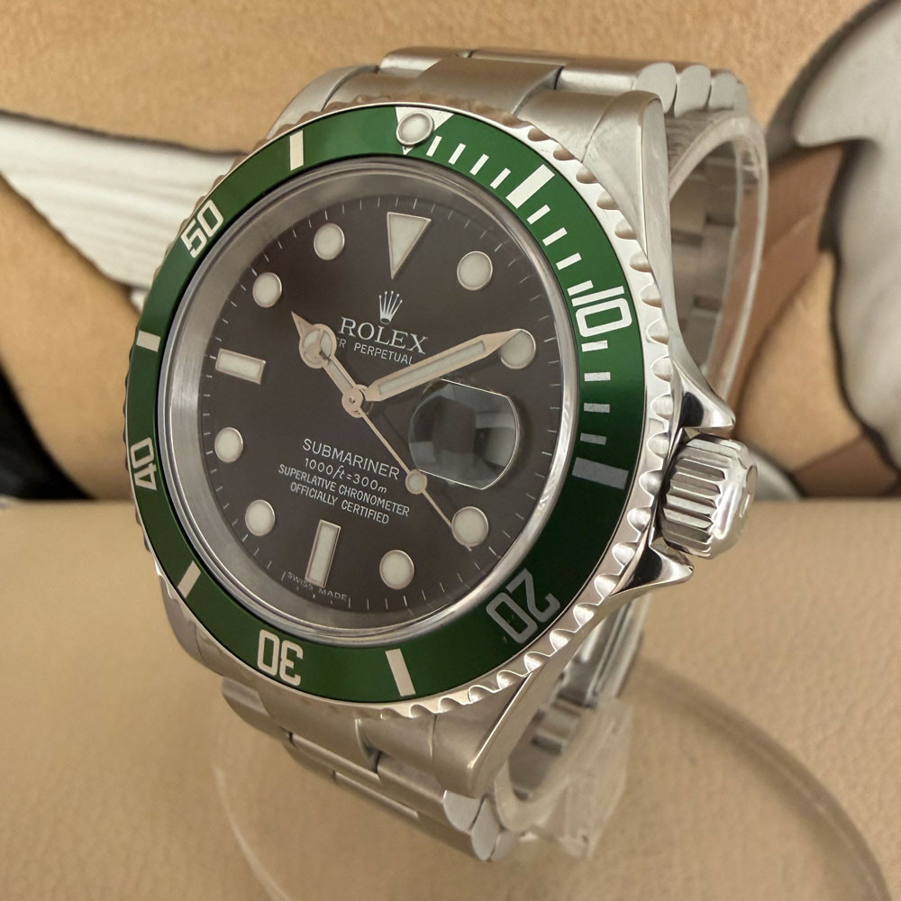 Rolex Submariner Ghiera Verde Service 2026 16610LV 3