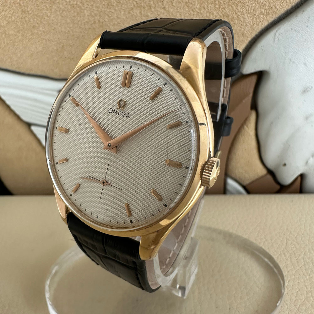 Omega Vintage Oversize 2620 2