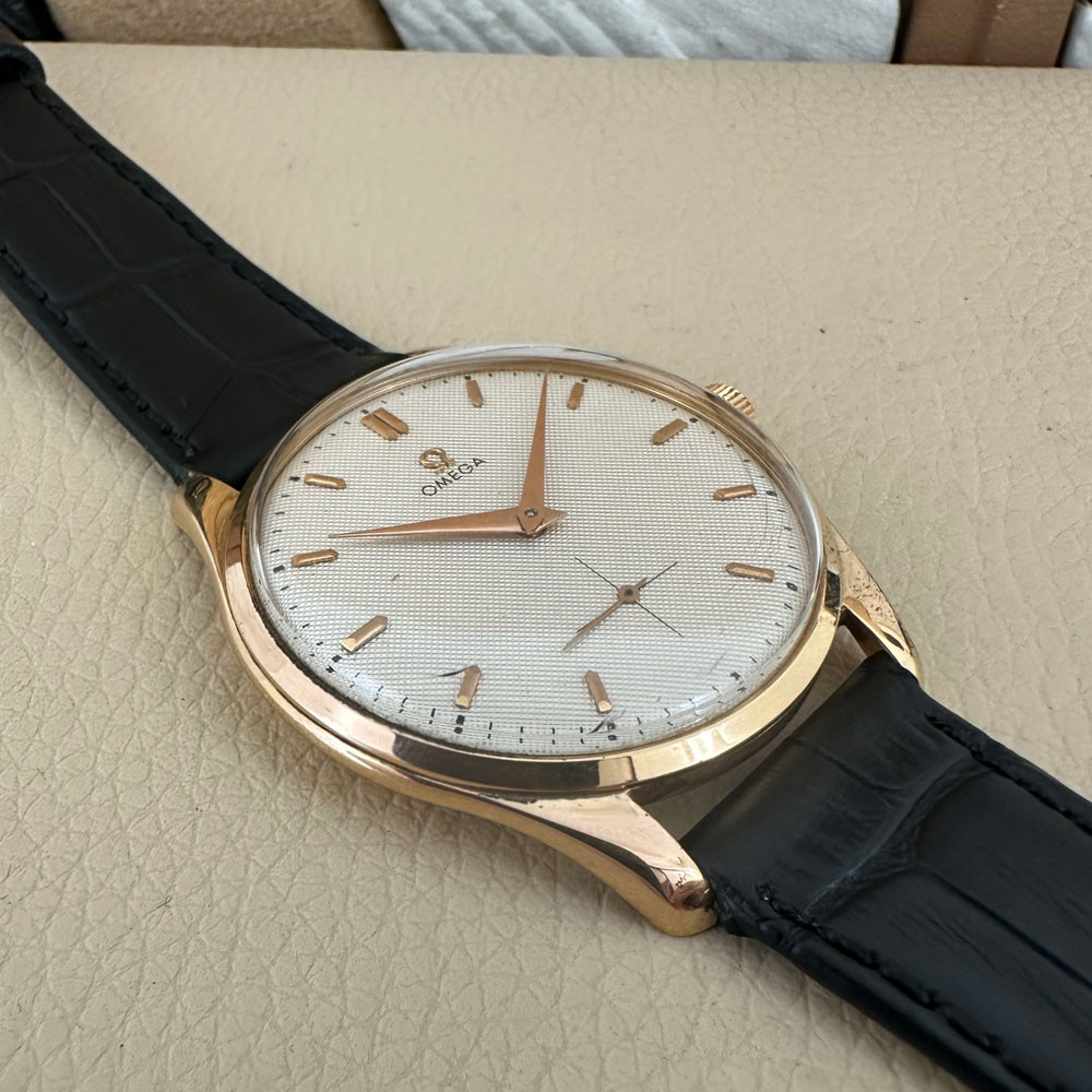 Omega Vintage Oversize 2620 8