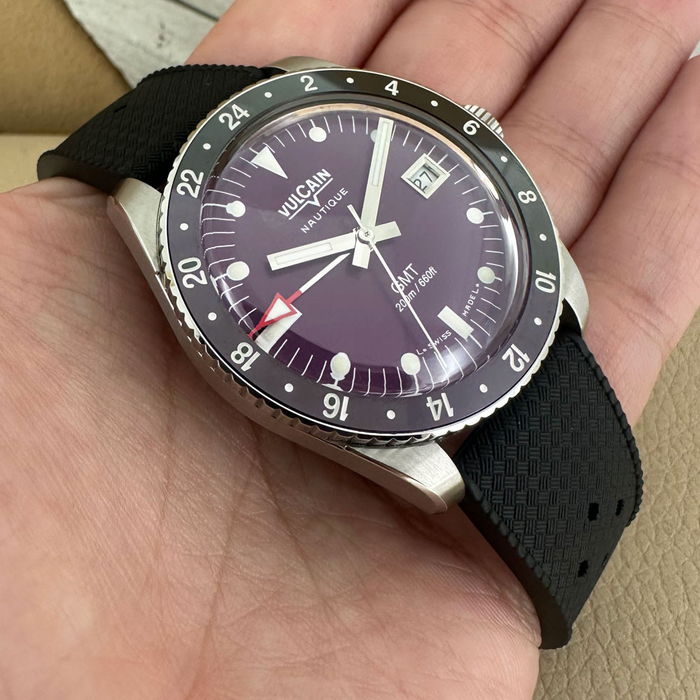 Vulcain Nautique Skindiver GMT 680174A17.BAR200 10