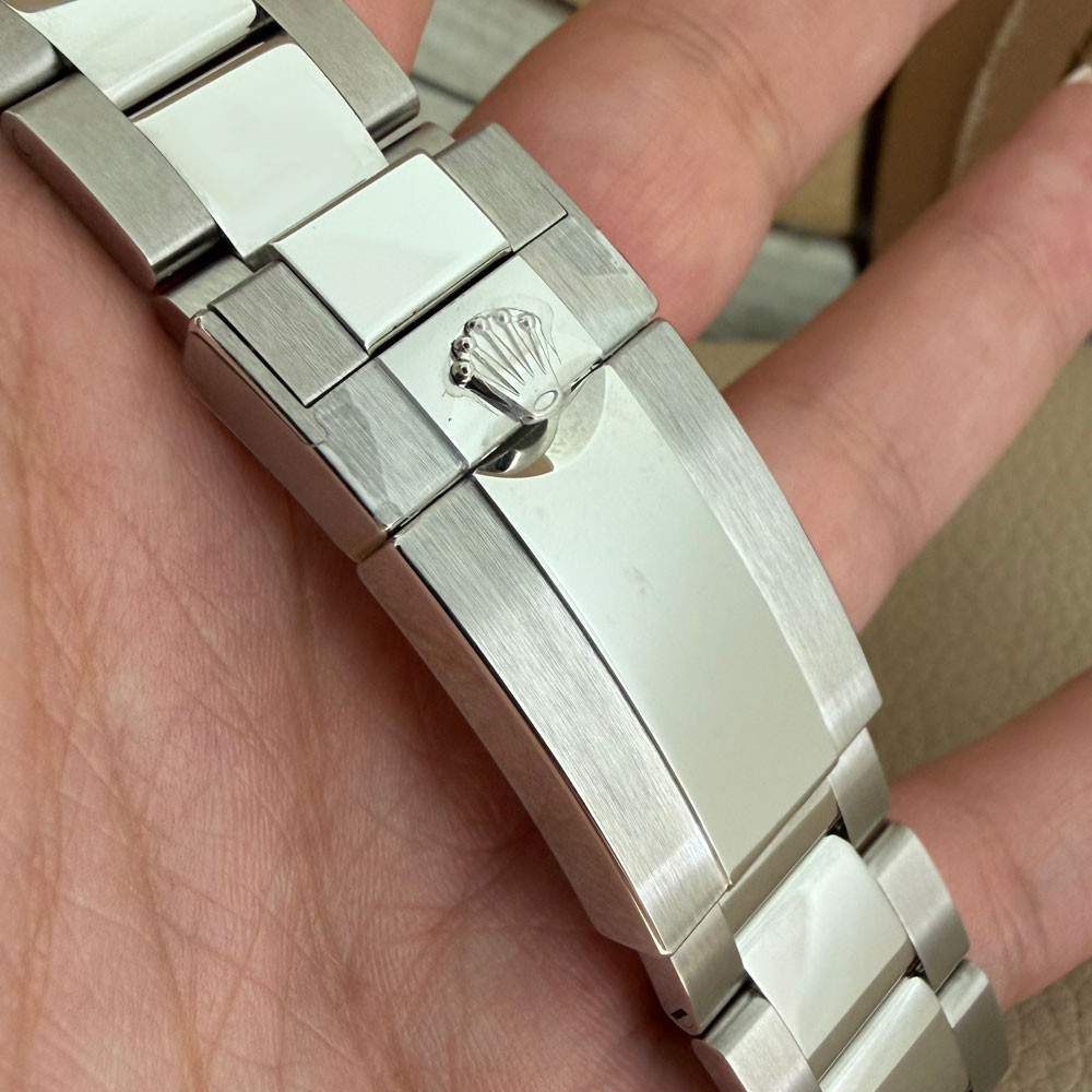 Rolex Yacht-Master II 126680 9