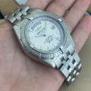 Breitling Headwind Day Date A45355 12