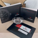 Tudor Style 12300 8