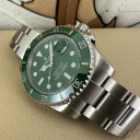 Rolex Submariner Hulk 116610LV 12